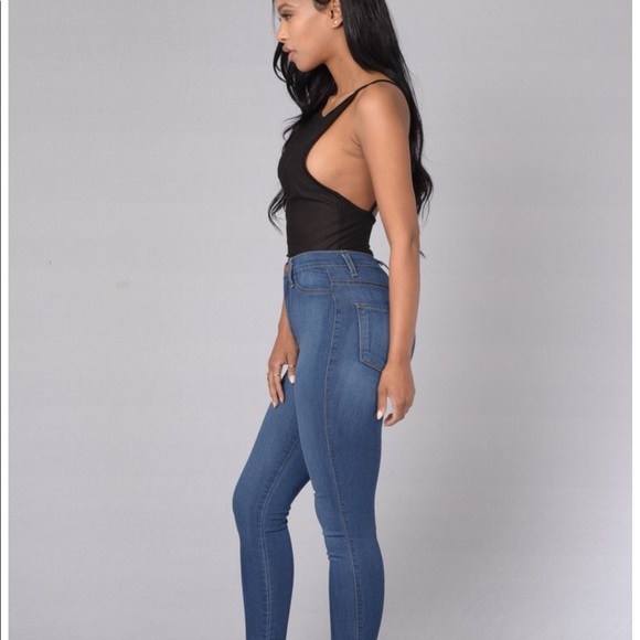 Fashion nova backless bodysuit - Picture 5 of 5